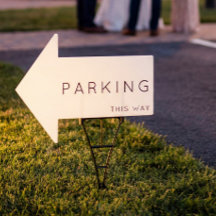 Parken in diese Richtung Pfeil Schwarz und Weiß Ho
