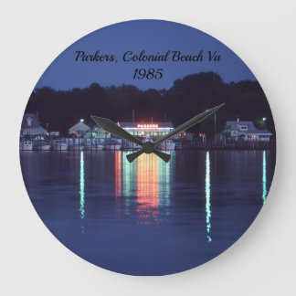 Parker's, Colonial Beach Virginia, Große Wanduhr