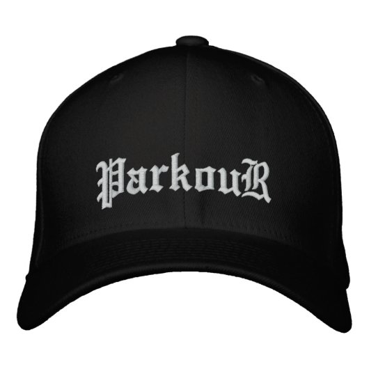ParkouR Flexfit Hat (schwarz) Bestickte Kappe (Vorderseite)