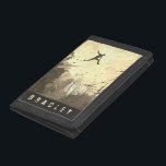 Parkour Urban Obstacle Course Modern Sepia Name Tri-fold Geldbeutel<br><div class="desc">Der Eindruck eines modernen Künstlers,  in einer urbanen Hinterstraße in Sepia-Tönen Parkour zu praktizieren.</div>