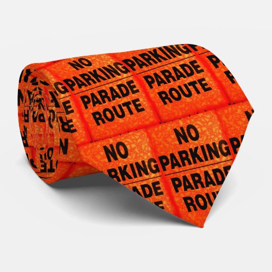 Parkverbot Krawatte (Gerollt)