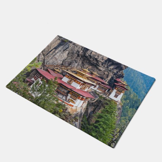 Paro Taktsang: Das Tiger-Nest-Kloster - Bhutan Fußmatte (Schrägansicht)