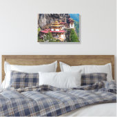 Paro Taktsang: Das Tiger-Nest-Kloster - Bhutan Leinwanddruck (Insitu (Schlafzimmer))
