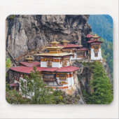 Paro Taktsang: Das Tiger-Nest-Kloster - Bhutan Mousepad (Vorne)