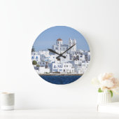 Paros Village Naoussa Island View Große Wanduhr (Zuhause)