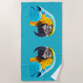Parrot portrait on a turquoise background strandtuch (Vorderseite)