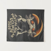 Partial Solar Eclipse 2025 Axolotl Ammph Wandteppich (Vorderseite (Horizontal))