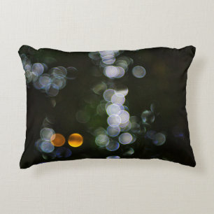 Partie aus farbigen Kunststoffbehältern Dekokissen