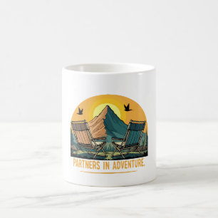Partner im Abenteuer   Retro Berg Camping Kaffeetasse