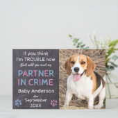 Partner von Crime Dog Pregnancy Ankündigung (Stehend Vorderseite)