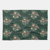 Partridge in a pear tree Christmas Carole on green Geschirrtuch (Horizontal)