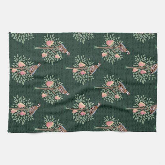 Partridge in a pear tree Christmas Carole on green Geschirrtuch (Horizontal)