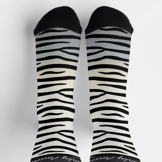 "Party Animal" Zebra Print Fun Personalizable Text Socken (Oben)