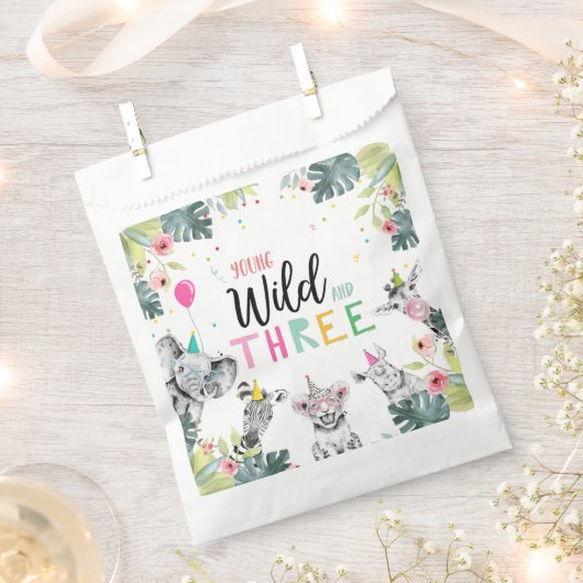 Party Animals Safari Girl Young Wild and Three Geschenktütchen (Ausgeschnitten)