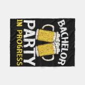 Party Bachelor in progress Beer Wedding Groom Brid Fleecedecke (Vorderseite (Horizontal))