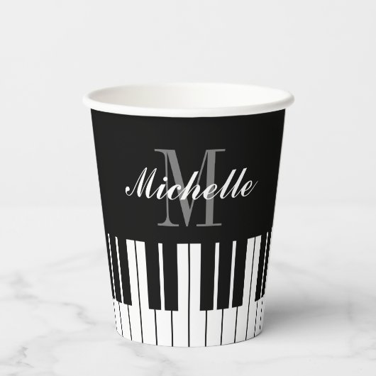 Party-Becher mit schwarz-weißen Klaviertasten Pappbecher (Rückseite)