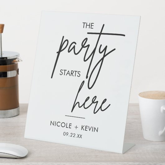 Party beginnt hier Hochzeit Begrüßung Schildkröte Sockelschild (In Situ)