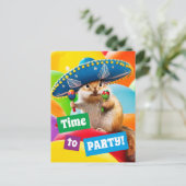 Party Chipmunk in Sombrero Einladungspostkarte (Stehend Vorderseite)