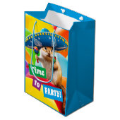 Party Chipmunk in Sombrero Mittlere Geschenktüte (Vorderseite Schrägansicht)