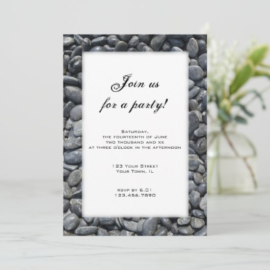 Party Einladung aus weichem schwarzem Kies (Stehend Vorderseite)