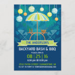 Party Einladung Sommernachtsgarten<br><div class="desc">Moderne Retro-Terrasse mit Regenschirm,  Tisch und Stühlen mit Banner,  Laternen und tropischem Nachtleben. Ideal für Ihre nächste GRILLEN,  Pool Party,  Backyard Party,  Family Wiedersehen oder jede Sommerfeier im Freien. Passen Sie Ihren eigenen Text an.  Original Illustration von pj_design. Bitte Karo in meinem Laden für mehr so.</div>