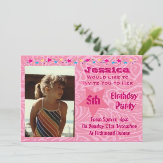 Party Einladungen des Kindergeburtstags (Stehend Vorderseite)