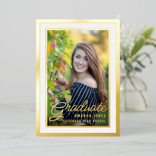 Party für Black and Gold Abschluss Folieneinladung (Stehend vorne)