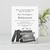 Party für das Ruhestand gepackte Bücher und Lesegl Einladung (Stehend Vorderseite)