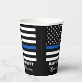 Party für das Zurückhalten der Flagge mit der blau Pappbecher (Rechts)