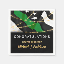 Party für den militärischen Ruhestand mit dünner g Serviette