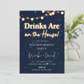 Party-Getränke für die Hausarbeit sind im Haus Einladung (Stehend Vorderseite)
