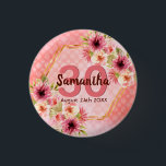 Party Goldmedaille Dahlia Blume Button<br><div class="desc">Eine trendige Taste für ein Party zum 30. Geburtstag. Mit einem Imitat goldhexagon geometrisch geformten Rahmen. Die Blume sind in Rosa, Creme und Korallen mit Aquarellfarben dekoriert. Lebende Korallen mit Polka Punkte als Hintergrund. Vorlagen für einen Namen, Alter 30 und Datum. Geburtsdatum oder Geburtsdatum des Party. Briefe aus Burgund und...</div>