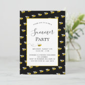 Party im Sommer Bienen Hinterhof Grillen Schwarzes Einladung (Stehend Vorderseite)