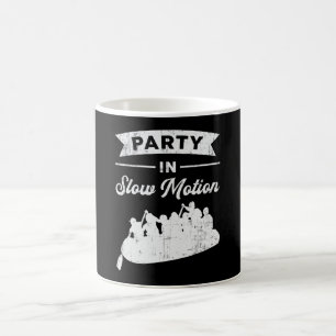 Party in langsamer Motion Kanuboot Witzig Kaffeetasse