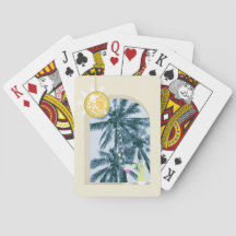 Party-Leuchten, Cocktails und Diskothek Ball unter