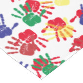 Party mit farbigen Handdrucken für Kinder Tischdecke (Schrägansicht)