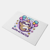 Party Mode Sloth Activated Birthday Balloon Sloth  Fußmatte (Schrägansicht)