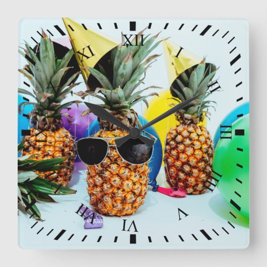 Party Time Ananas mit Gastgeschenken, ZSSG Quadratische Wanduhr (Vorderseite)