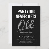 Partying bekommt nie den alten schwarzen Erwachsen Einladung (Vorderseite)