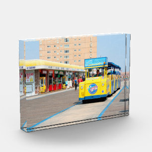 Passen Sie das Tram-Auto bitte auf Fotoblock