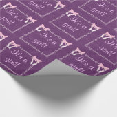 Passen Sie die Mädchen-Dusche Lila an Geschenkpapier (Ecke)