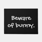Passen Sie vom Häschen auf Fußmatte (Vorderseite)