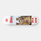 passen Sie vom Hund auf Skateboard (Horizontal)