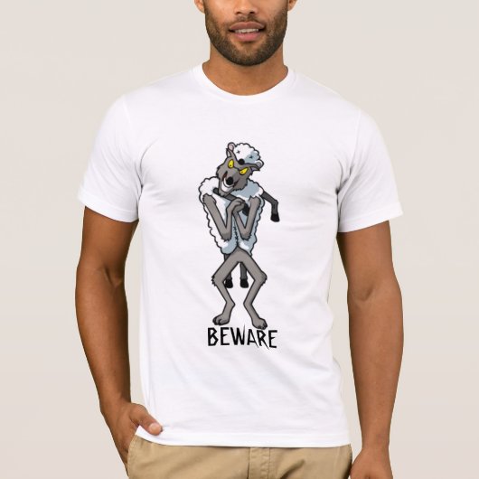 PASSEN Sie von den Wölfen IN DER SCHAF-KLEIDUNG T-Shirt (Vorderseite)