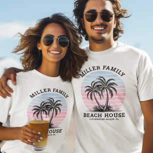 Passend Familienname Palm Tree Sunset Beach House T-Shirt