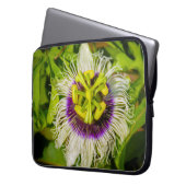 Passion Fruit Blume, Anaina Hou Gardens Wetsuit Laptopschutzhülle (Vorderseite Links)