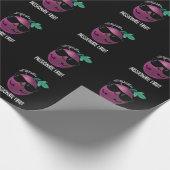 Passionate Fruit Funny Passion Fruit Pun Dark BG Geschenkpapier (Ecke)