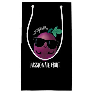 Passionate Fruit Funny Passion Fruit Pun Dark BG Kleine Geschenktüte