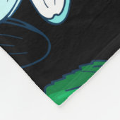 Passionblume, Passiflora auf schwarzem Hintergrund Fleecedecke (Ecke)