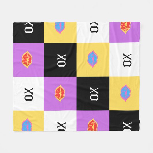 Passionierte Lips & XO Muster Fleecedecke (Vorderseite (Horizontal))